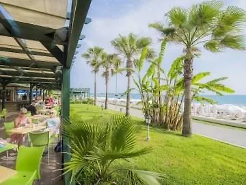 Sandy Hotel Side